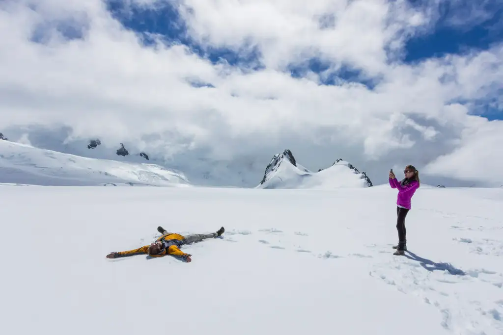 Fox Glacier Flight & Snow Landing | 20 Minutes