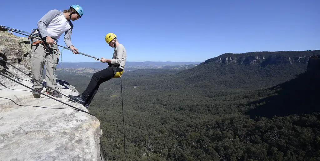 Spectacular Half Day Abseiling Adventure - Blue Mountains