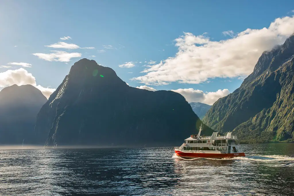 Milford Sound Nature Cruise