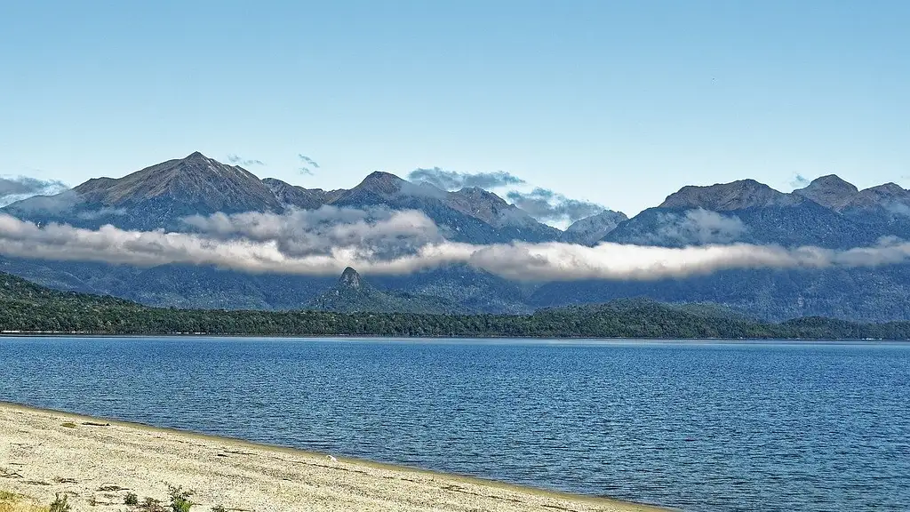 Premium Milford Sound & Te Anau Highlights 2 day Combo Small Group Tour from Queenstown