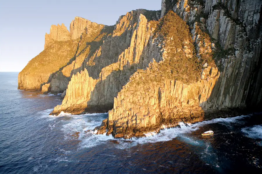 Tasman Island 3 Hour Cruise - Departing Port Arthur