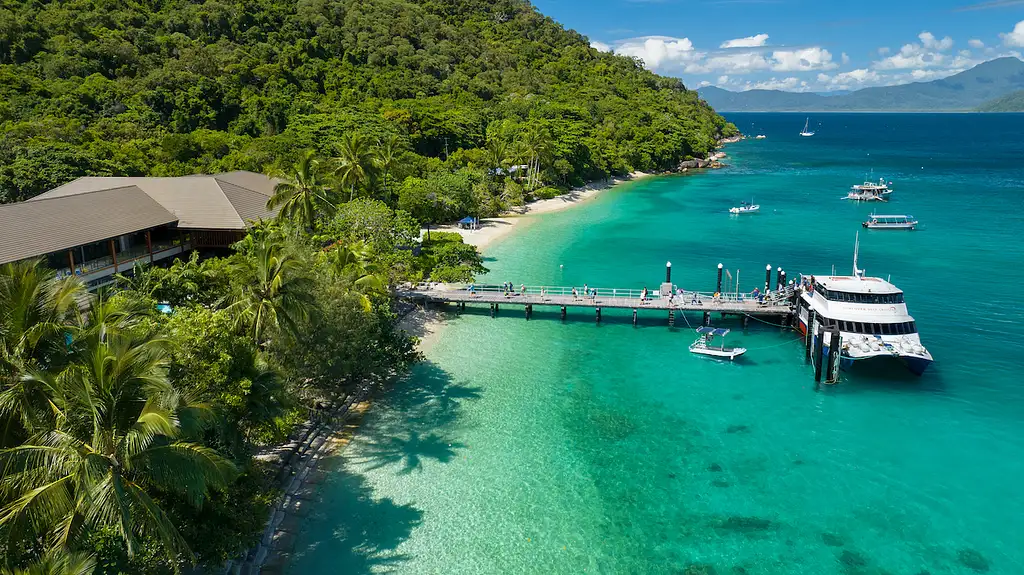 Moore Reef & Fitzroy Island - Reef & Island in a Day Tour