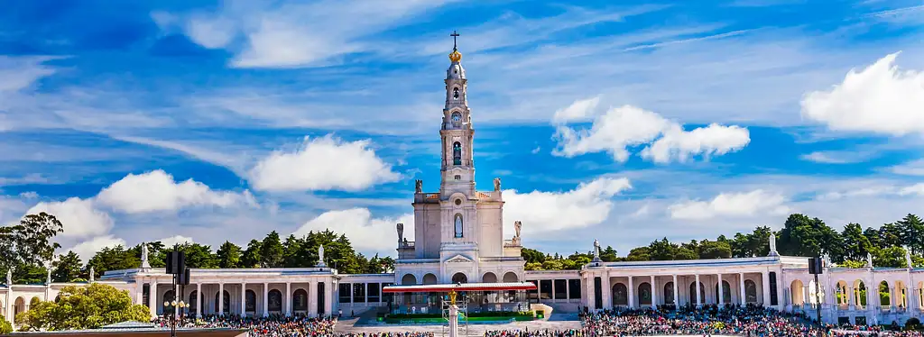 Fatima, Batalha, Nazaré And Óbidos | From Lisbon | Private Tour