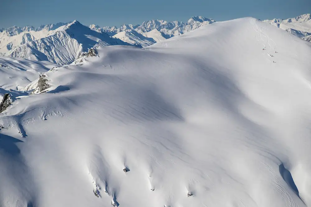 Heli Ski Introduction - 3 Runs, 1 Day (Beginner Friendly)