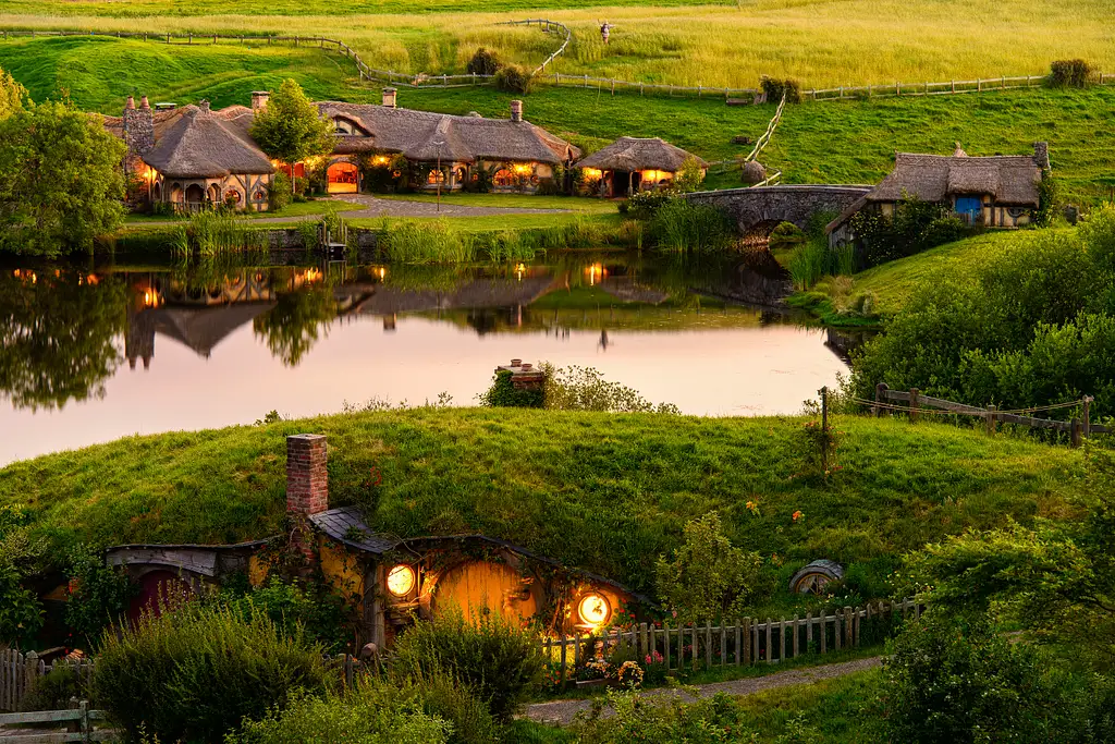 Hobbiton Movie Set Small Group Tour from Auckland