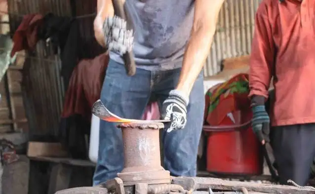 Medieval Knife-Making