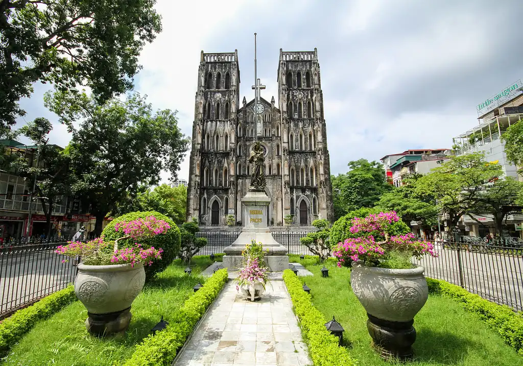 Highlights of Hanoi | Half Day Private Tour