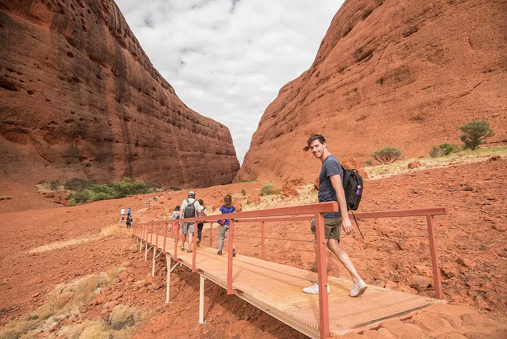 6 Day Red Centre & Uluru Explorer | Intrepid Tour