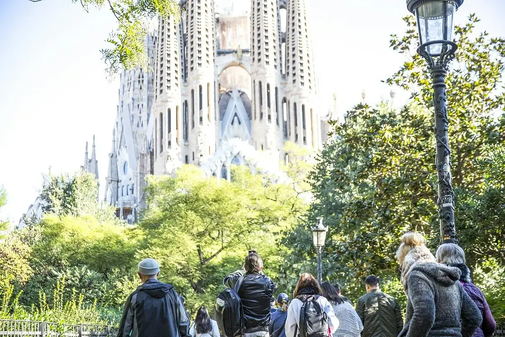 Guided Tour Of Sagrada Familia With Entrance To The Towers