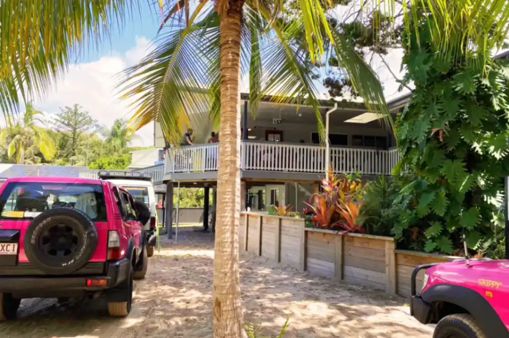 K'gari (Fraser) Island 3 Day Tag Along 4WD Tour - Beach House Dorm Accommodation