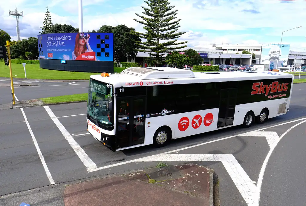 Skybus Airport Express - Auckland, New Zealand