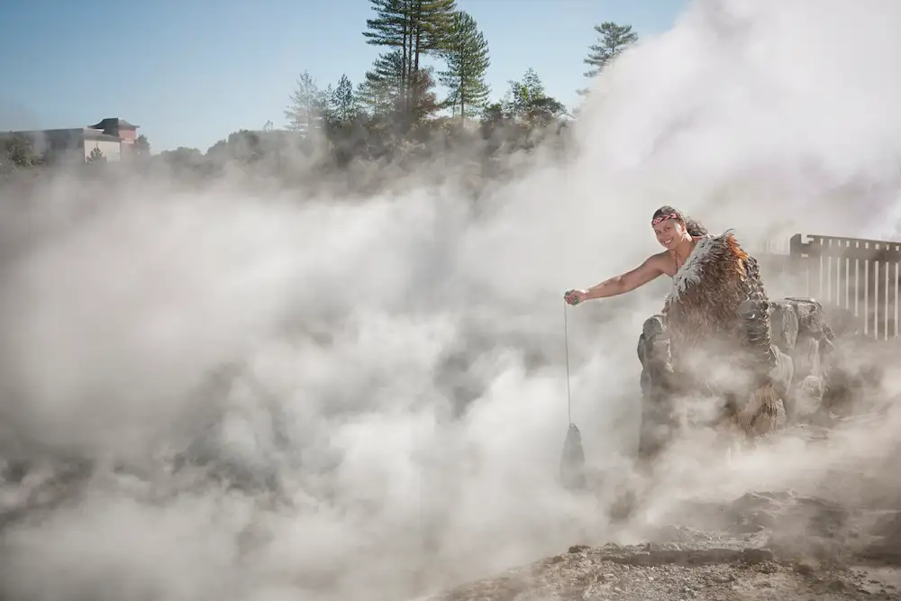 Whakarewarewa Guided Geothermal Eco Tour