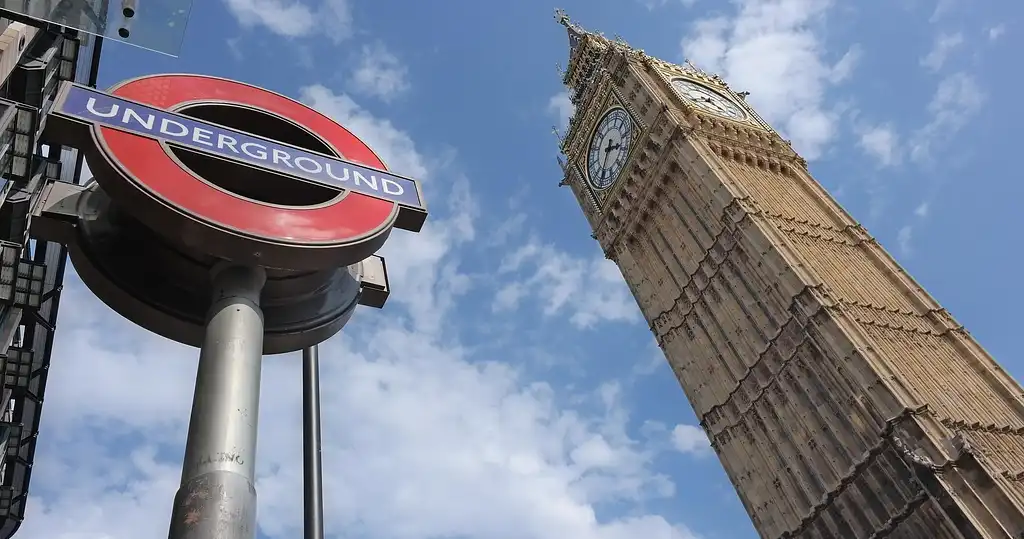 Ticket and Audio Guided Tour to the Houses of Parliament