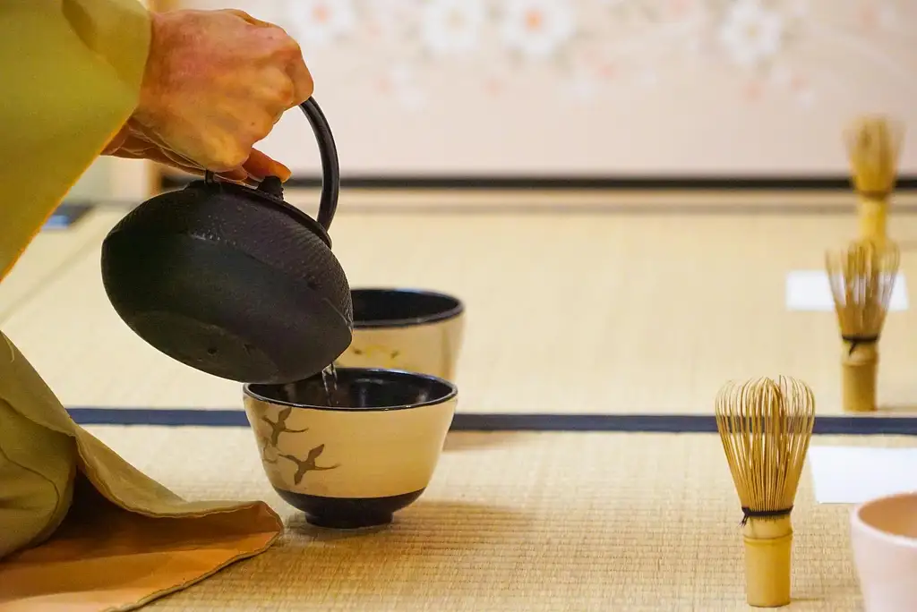 Kyoto Tea Ceremony And Kiyomizu-dera Temple Walking Tour