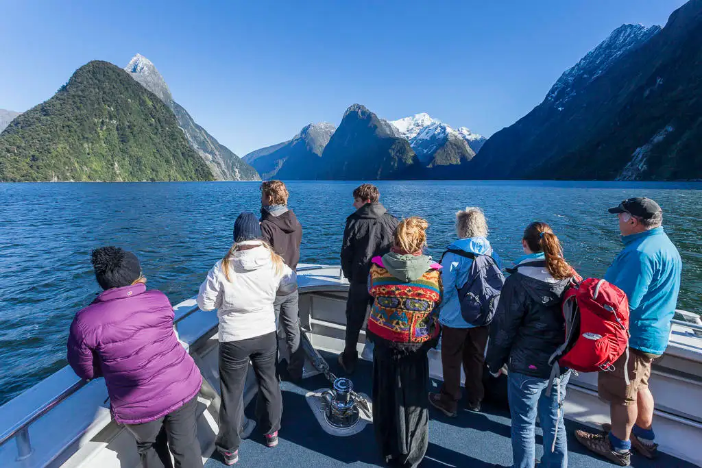 Milford Sound Coach, Cruise & Walk from Te Anau