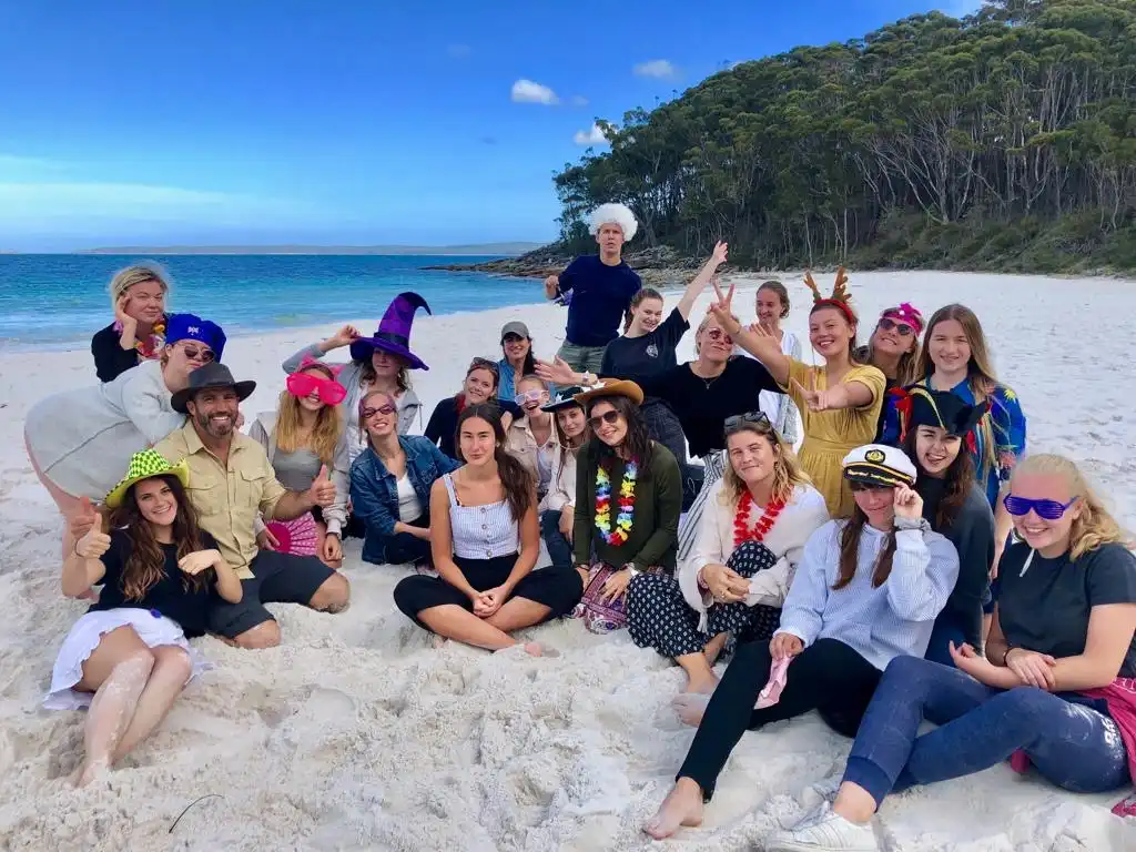 Jervis Bay with Dolphin Cruise | Day Tour from Sydney