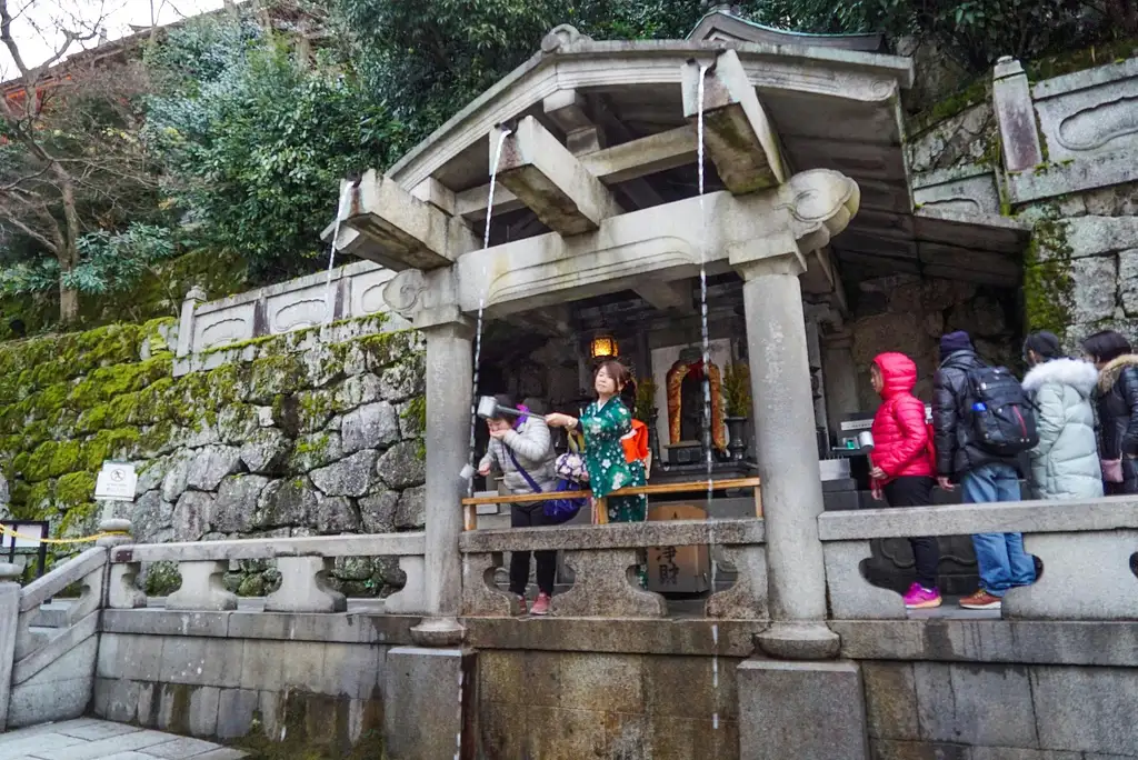 Kyoto Tea Ceremony And Kiyomizu-dera Temple Walking Tour