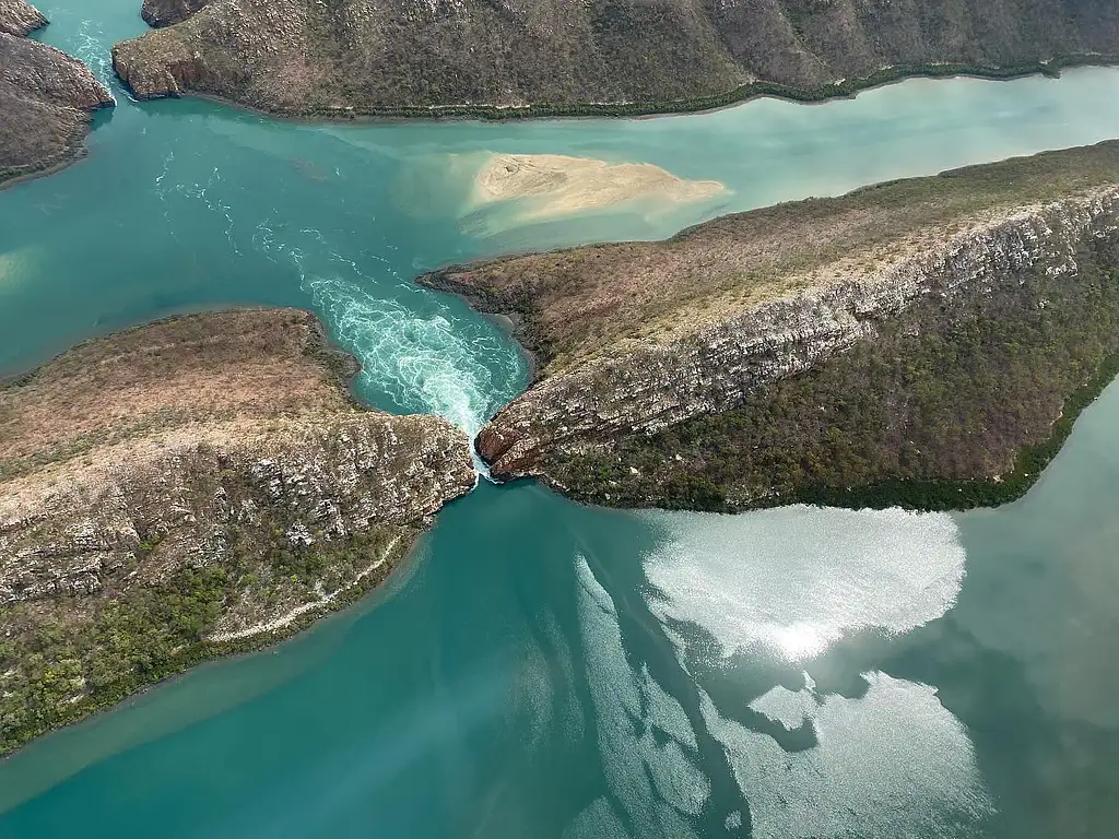 Buccaneer Explorer Scenic Flight & Hatchery Tour