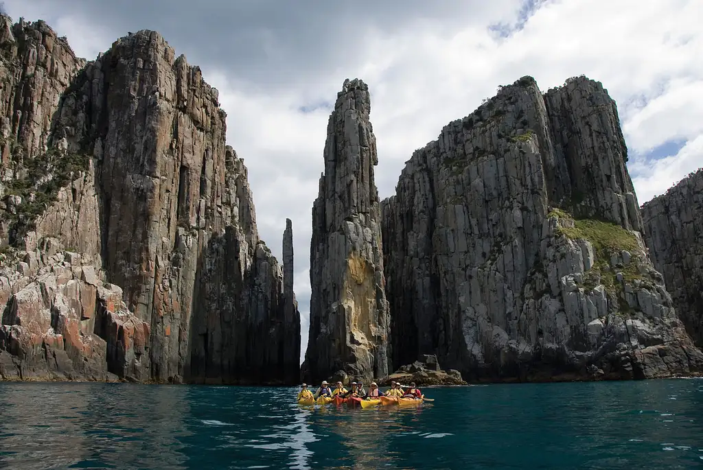 Full Day Kayaking Tasman Peninsula Tour From Hobart