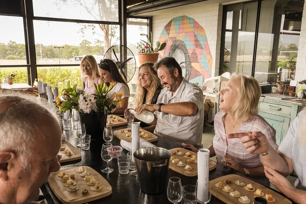 Hunter Valley Half Day Wine and Cheese Tasting Tour