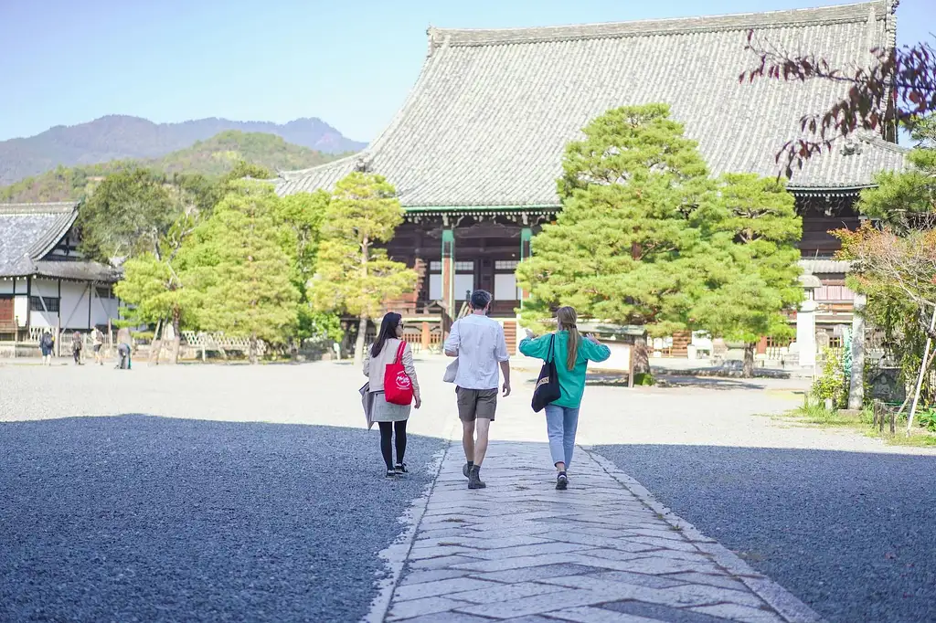 Kyoto Arashiyama Bamboo forest & Garden Half-Day Walking Tour