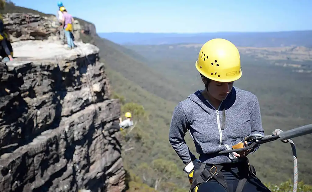 Spectacular Half Day Abseiling Adventure - Blue Mountains