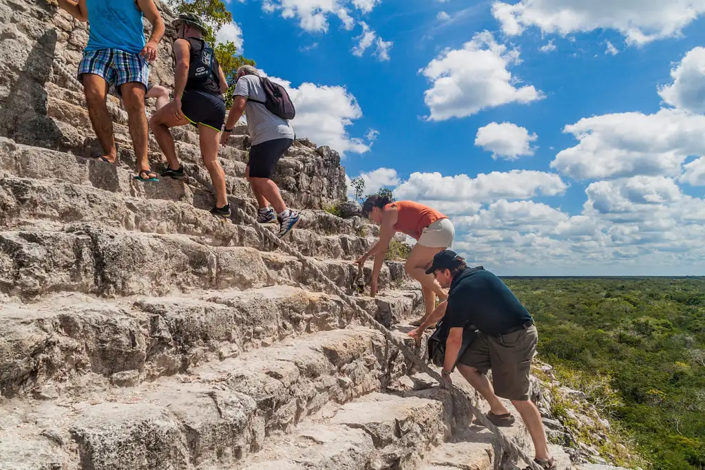 Chichen Itza, Cenote Ikkil & Coba Tour