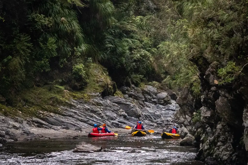 Te awa Kairangi/Hutt River Grade 2 Scenic Rafting Tour