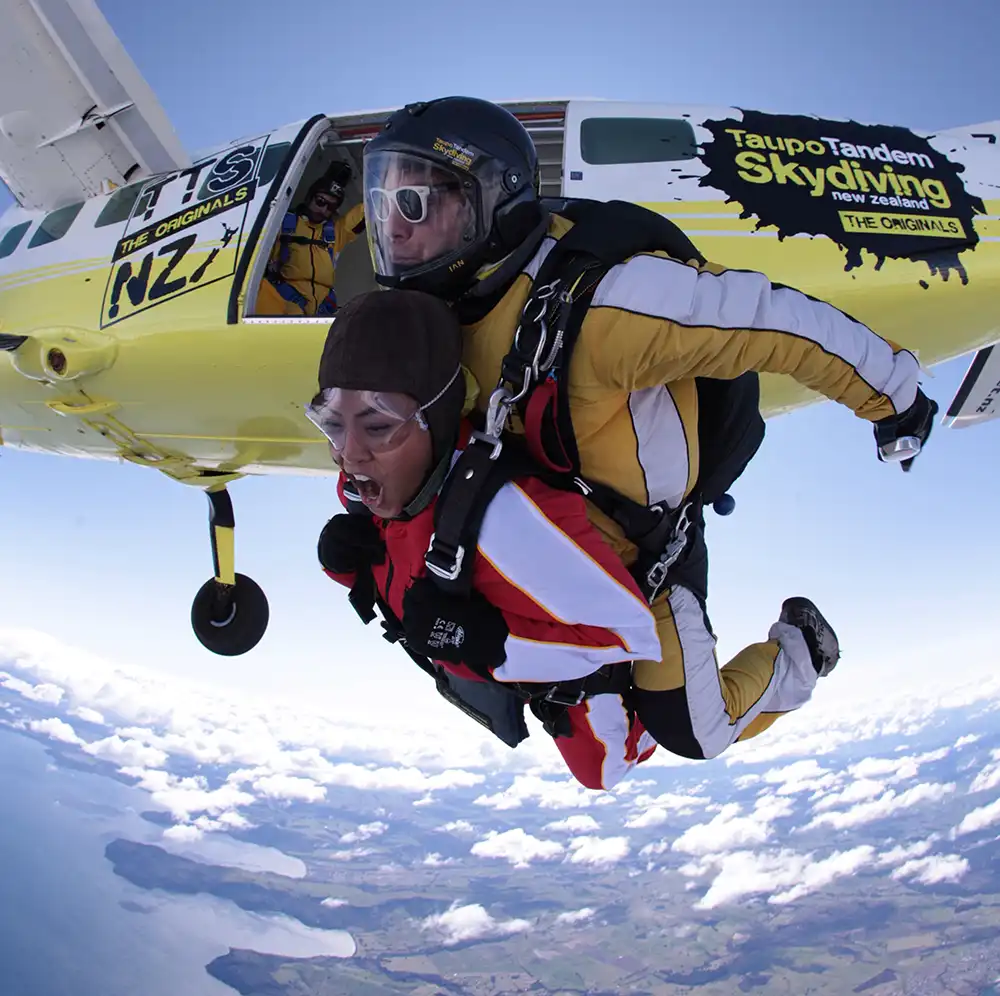 Taupo Tandem Skydiving