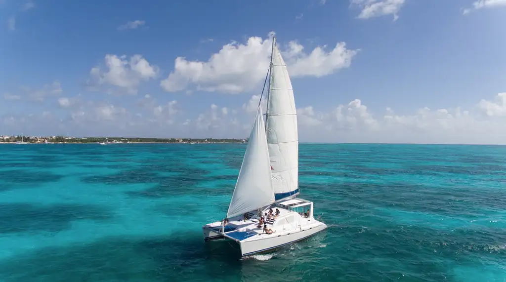 Isla Mujeres Luxury Catamaran Day Trip