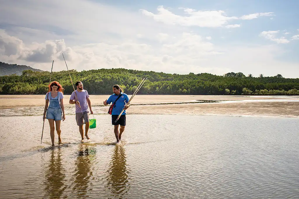 Daintree Dreaming - Traditional Aboriginal Fishing