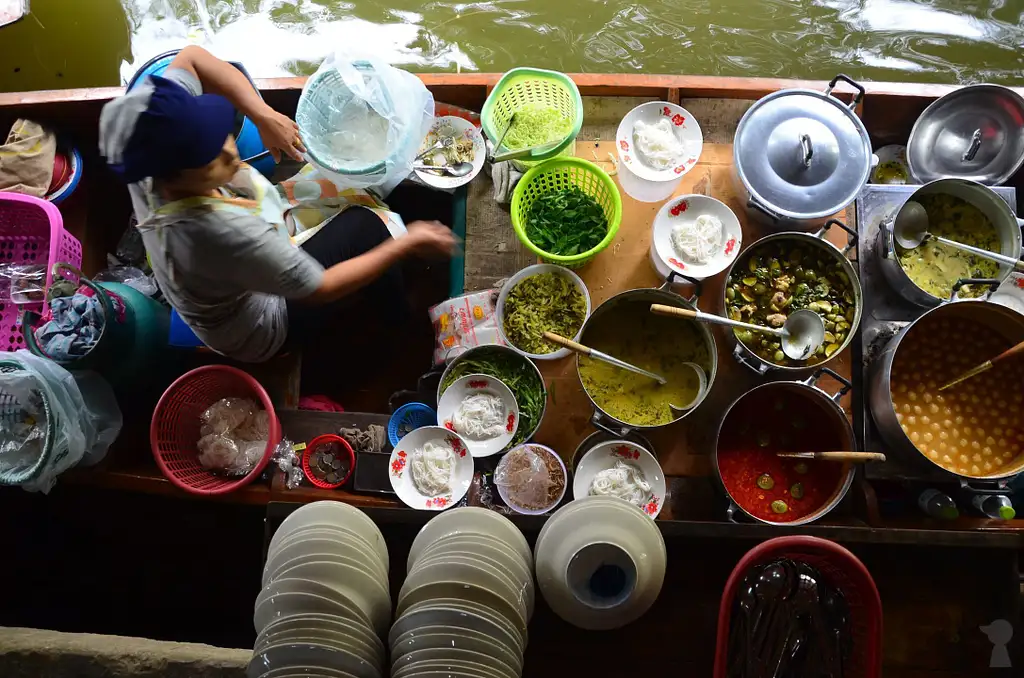 Khlong Lat Mayom Floating Market Tour