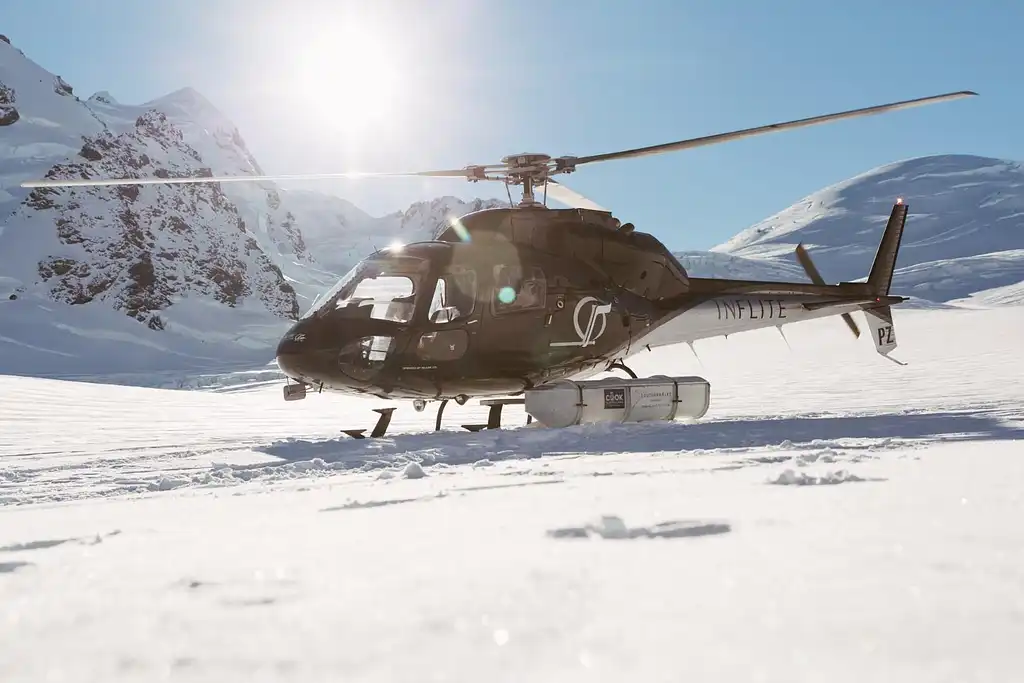 Mount Cook 45-Minute Scenic Flight In A Ski Plane Or Helicopter