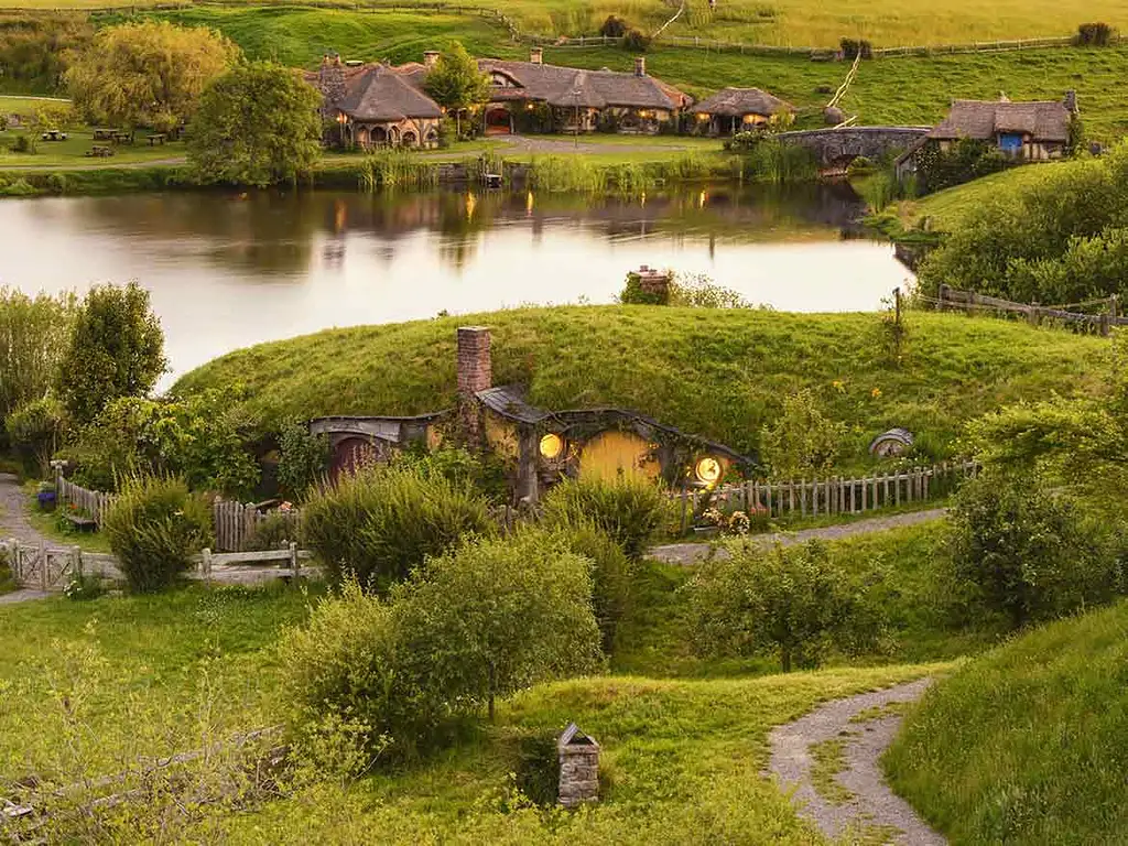 Hobbiton & Waitomo Day Tour with Marquee Party Lunch | Auckland