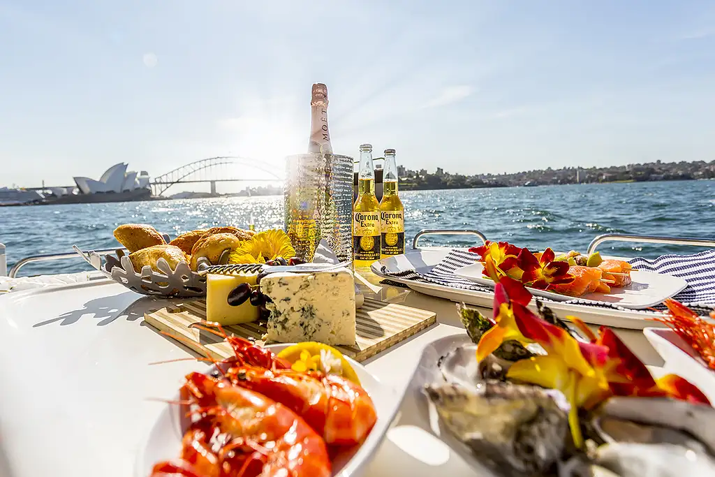 Sydney Harbour Long Dinner or Lunch Cruise