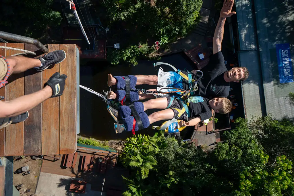 Bungy Jump and Giant Swing Combo | Skypark Cairns