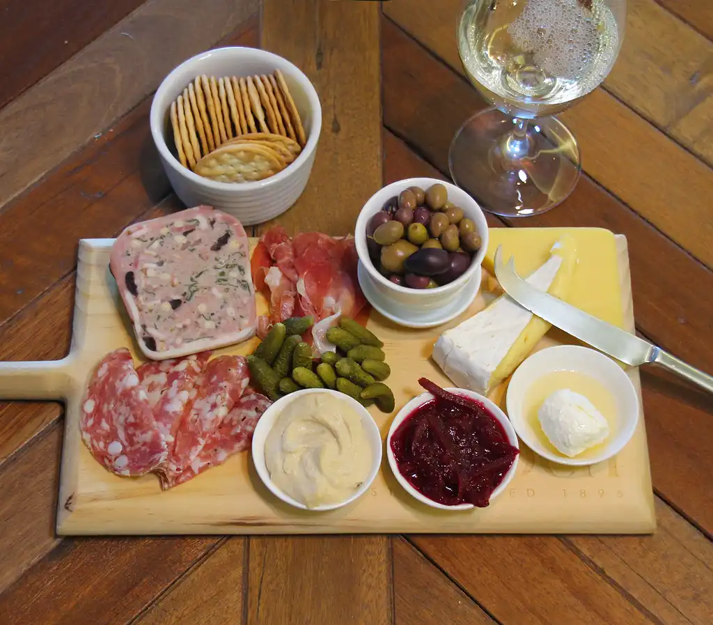 Tulloch Wines 'Hunter Heroes' Wine Tasting Experience + Cheese & Charcuterie Platter