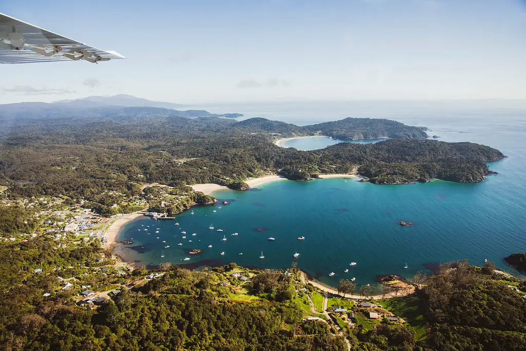 Stewart Island Scenic Flight | Queenstown Round-Trip