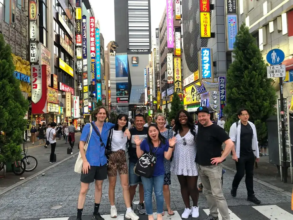 Bar-Hopping Night Tour In Shinjuku