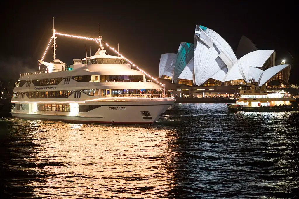 6-Course Gold Penfolds Dinner Cruise on Sydney Harbour- All Inclusive