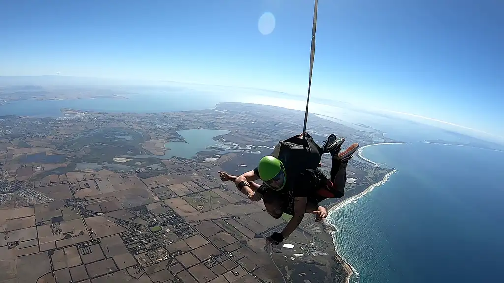 Torquay Tandem Skydive – Up To 15,000ft