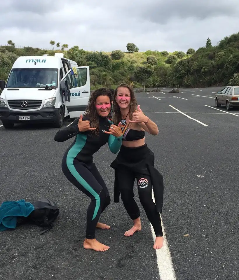 Group Surf Lesson Raglan Beach