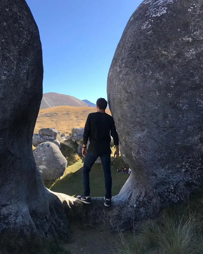 Castle Hill/Kura Tawhiti Day Tour - Christchurch