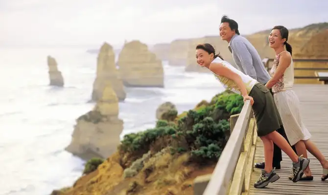 2 Day/1 Night Great Ocean Road & Phillip Island Tour