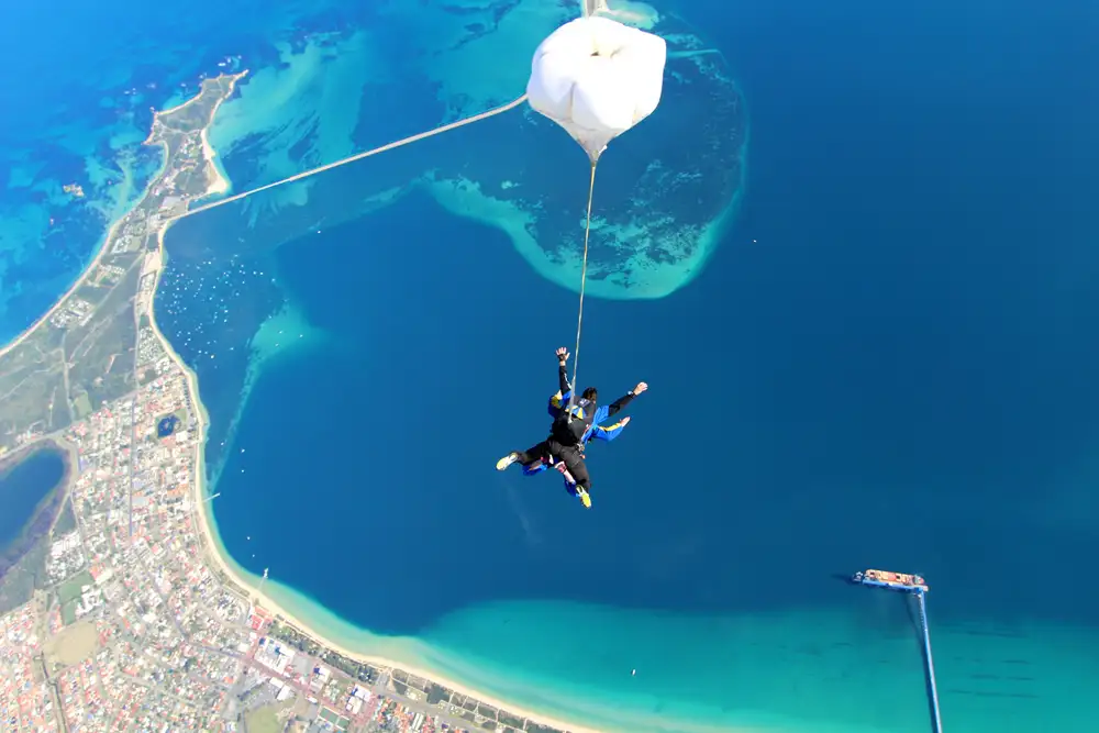 Skydive Perth City 10,000ft Tandem Skydiving