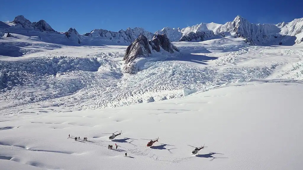 Fox Glacier and Mt Cook: Scenic Flight with Snow Landing