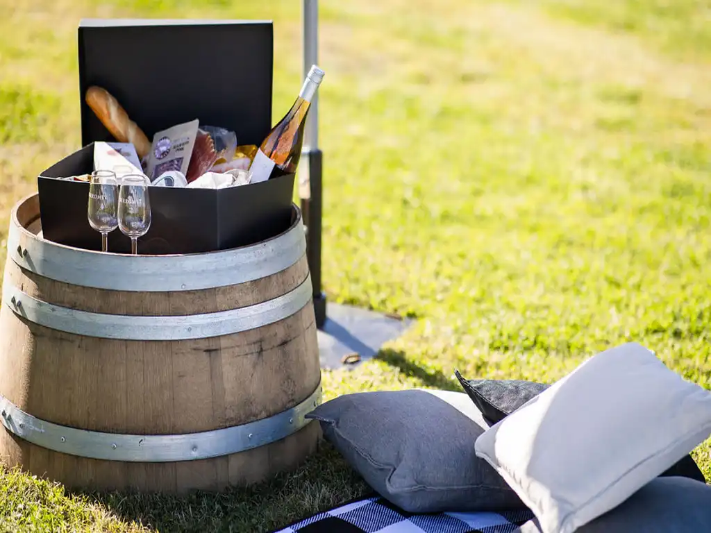 Ultimate Sirromet Winery Experience - Picnic in the Paddock