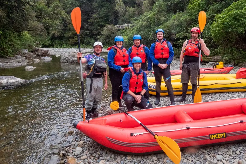 Te awa Kairangi/Hutt River Grade 2 Scenic Rafting Tour