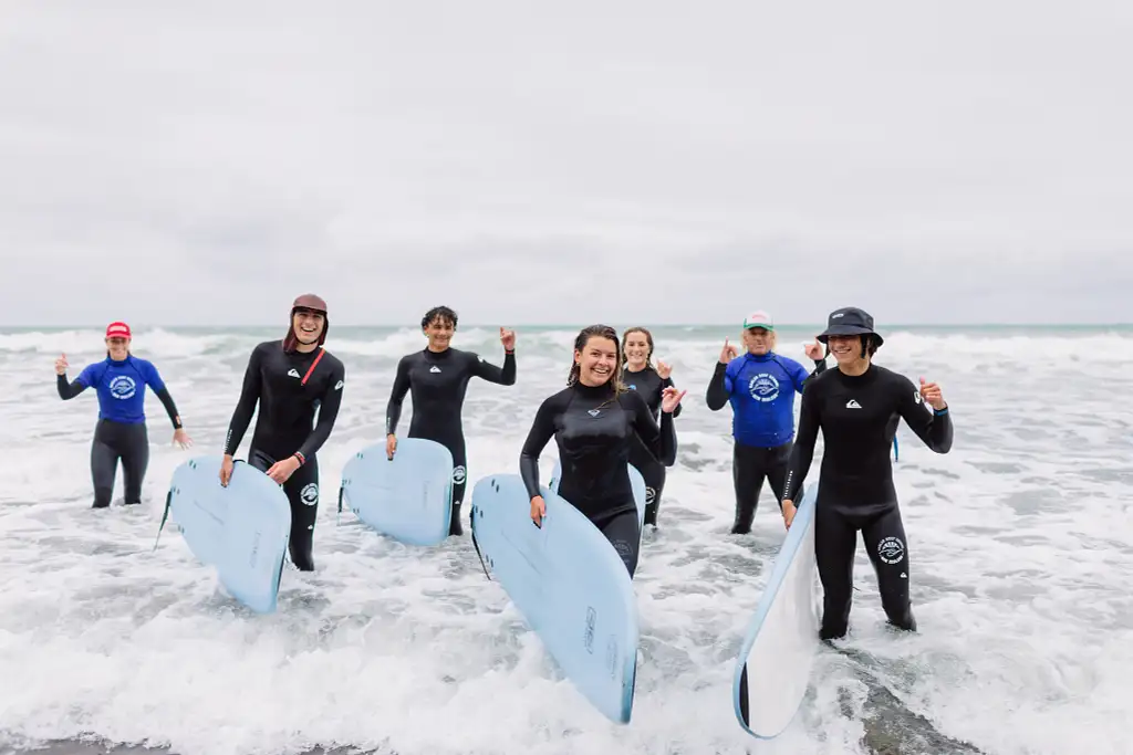 Group Surf Lesson (Raglan, Ngarunui Beach)