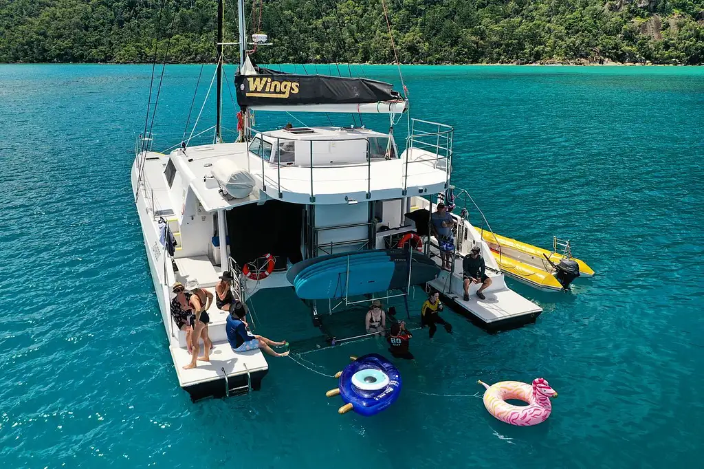 Whitsundays Islands Sail, SUP & Snorkel Day Tour